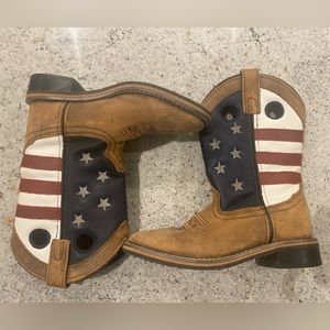 Kids cowboy boots 🇺🇸